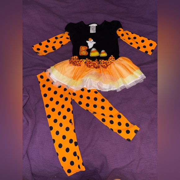 Halloween Boo Outfit with Polka Dot Leggings - Picture 1 of 4